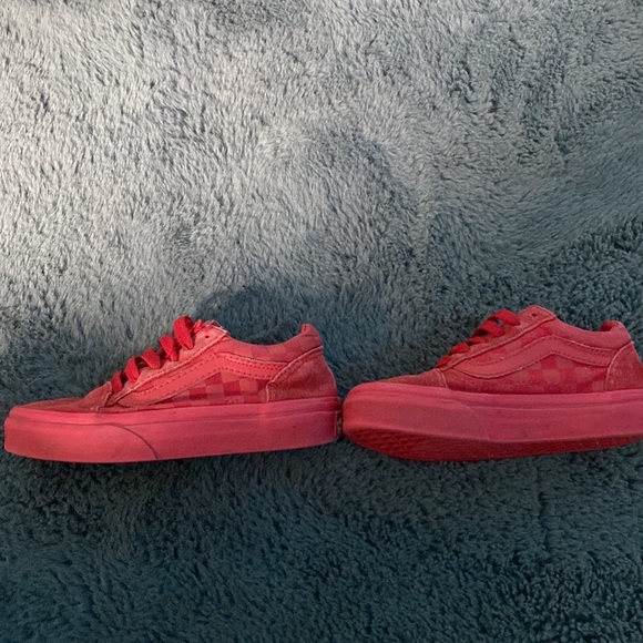 Red checkered vans - Picture 2 of 4